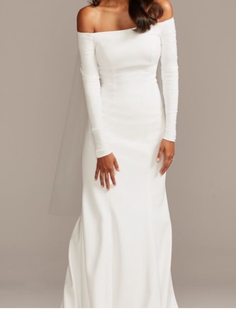 Elegant Off-Shoulder Long Sleeve White Mermaid Dress. David’s Bridal size 6p - Picture 6 of 9